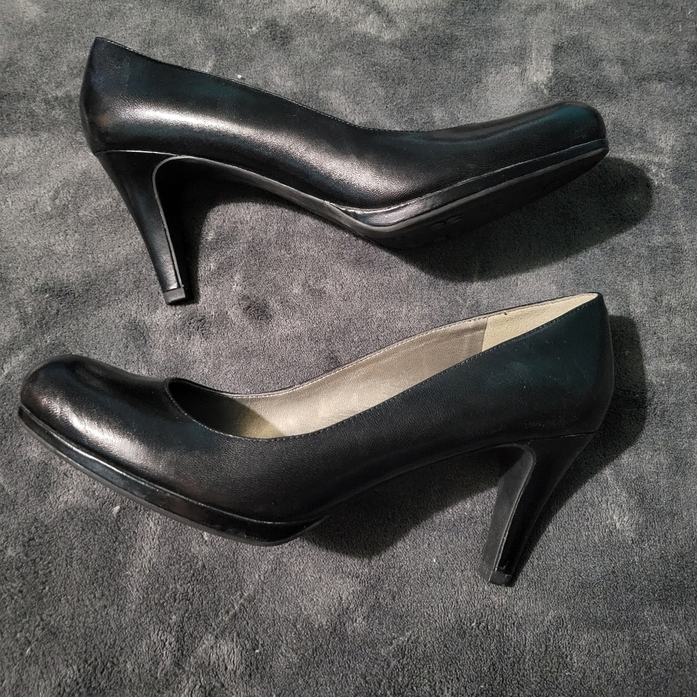 BNIB Naturalizer Lennox pumps US 8.5